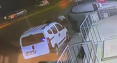 Sosyal medyada tartıştıkları kişiyi 10 bıçak darbesiyle yaraladılar