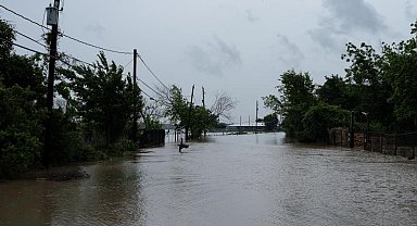 Texas'ta sel: 2 ölü