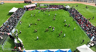 Tokat'ta 1'inci Ali Yücel Yağlı Pehlivan güreşleri başladı