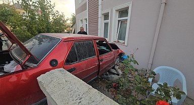 Tokat'ta otomobil elektrikli bisiklete çarptı: 3 çocuk yaralı