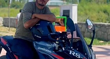 Traktörün römorkuna çarpan motosikletin sürücüsü öldü