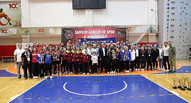 Trampolin Cimnastik Kulüpler Arası Türkiye Şampiyonası Samsun'da yapıldı