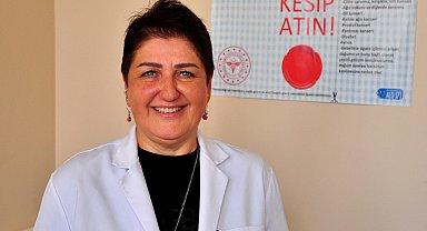 Türkiye'de her 2 erkekten ve her 4 kadından biri sigara içiyor