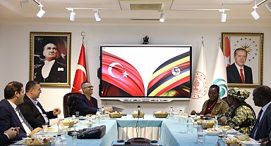 Uganda Kültür Bakanı Dr. Regis, Yunus Emre Enstitüsü Başkanı Prof. Dr. Aliy'yi ziyaret etti