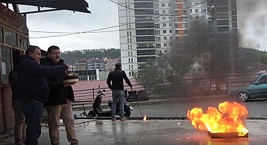 Yangın ihbarına giden itfaiye ekibine sürpriz kutlama