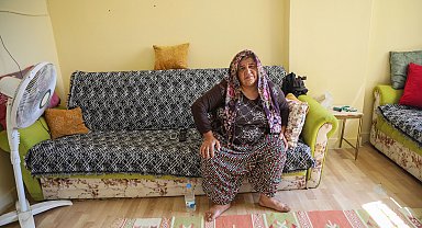 Yıkılacak binada bir başına yaşayan kadın sokakta kalmaktan kurtuldu