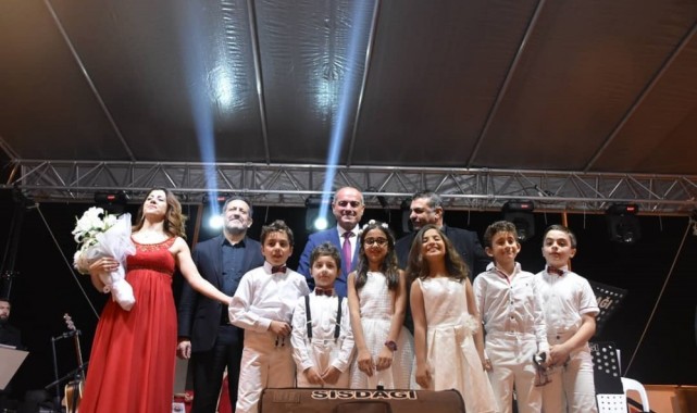 23 Nisan Coşkusu Gemlik’i Sardı