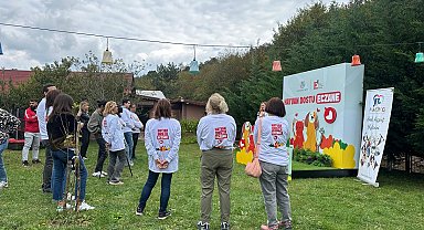 'Hayvan Dostu Eczane' projesi ile sokak hayvanları için 1 ton mama bağışı