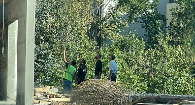 5'inci kattan düşen işçi öldü