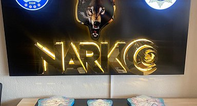 7 kilo uyuşturucu semazen figürlü rahlede şeklinde saklanmış