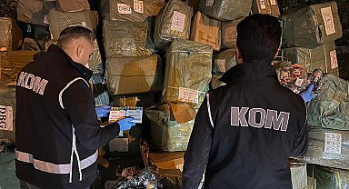 Ağrı'da 40 milyon lira değerinde gümrük kaçağı oyuncak ve kalem ele geçirildi