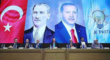 AK Parti'de MKYK toplandı