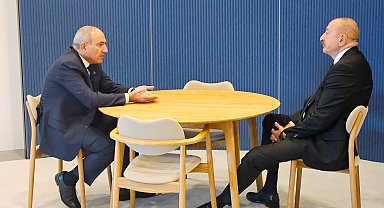 Aliyev ile Paşinyan, Kopenhag'da bir araya geldi