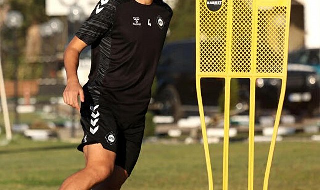 Altay'da Arif'ten profesyonel imza