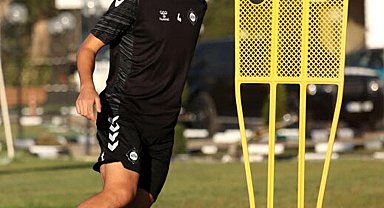 Altay'da Arif'ten profesyonel imza