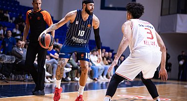 Anadolu Efes - Hapoel Tel Aviv: 81-87