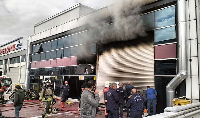 Ankara'da maket imalathanesinde yangın