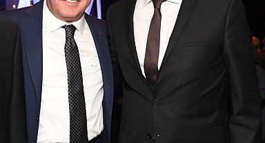 Antalya Büyükşehir Belediyesi'ne 'rüşvet' operasyonunda şüpheliler adliyede