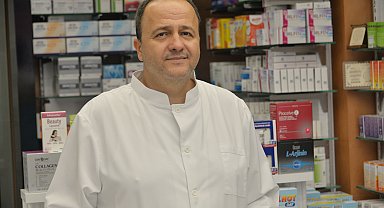 Antalya Eczacı Odası Başkanı Çelebi: Kur beklentisi nedeniyle ecza depolarından bazı ilaçları alamıyoruz