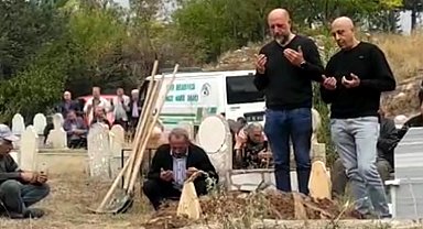 Babaları vefat edince veraset ilamı çıkarmak istediler, ölü göründüklerini öğrendiler
