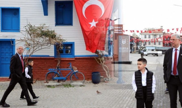 Başkan Dalgıç, Çocuk Başkanla Birlikte Yürüdü