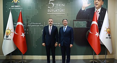 Bakan Fidan, AK Parti Dış İlişkiler Başkanı Sırakaya ile görüştü