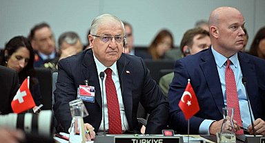 Bakan Güler, Ukrayna Savunma Temas Grubu Toplantısı'na katıldı