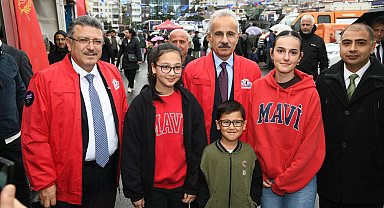 Bakan Uraloğlu 'Bilim Festivali'ni ziyaret etti