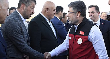 Bakan Yumaklı: Tüketicilerimizin uygun fiyata ürün almasını engelleyecek bütün hareketlere karşı TMO görevini yerine getirecek