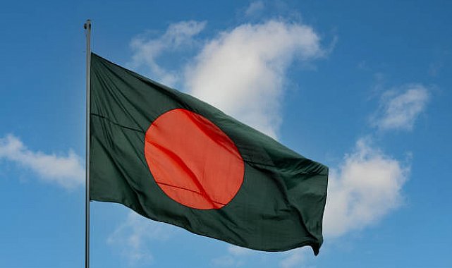 Bangladeş'te yangın: 16 ölü