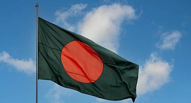 Bangladeş'te yangın: 16 ölü