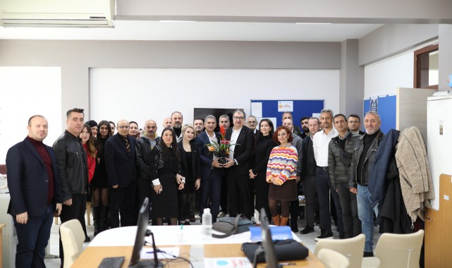 Başkan Deviren öğretmenleri unutmadı