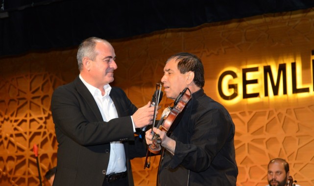 Başkan Sertaslan’dan Gemlikli müzisyenlere destek