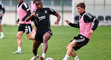 Beşiktaş kondisyon ve taktik çalıştı