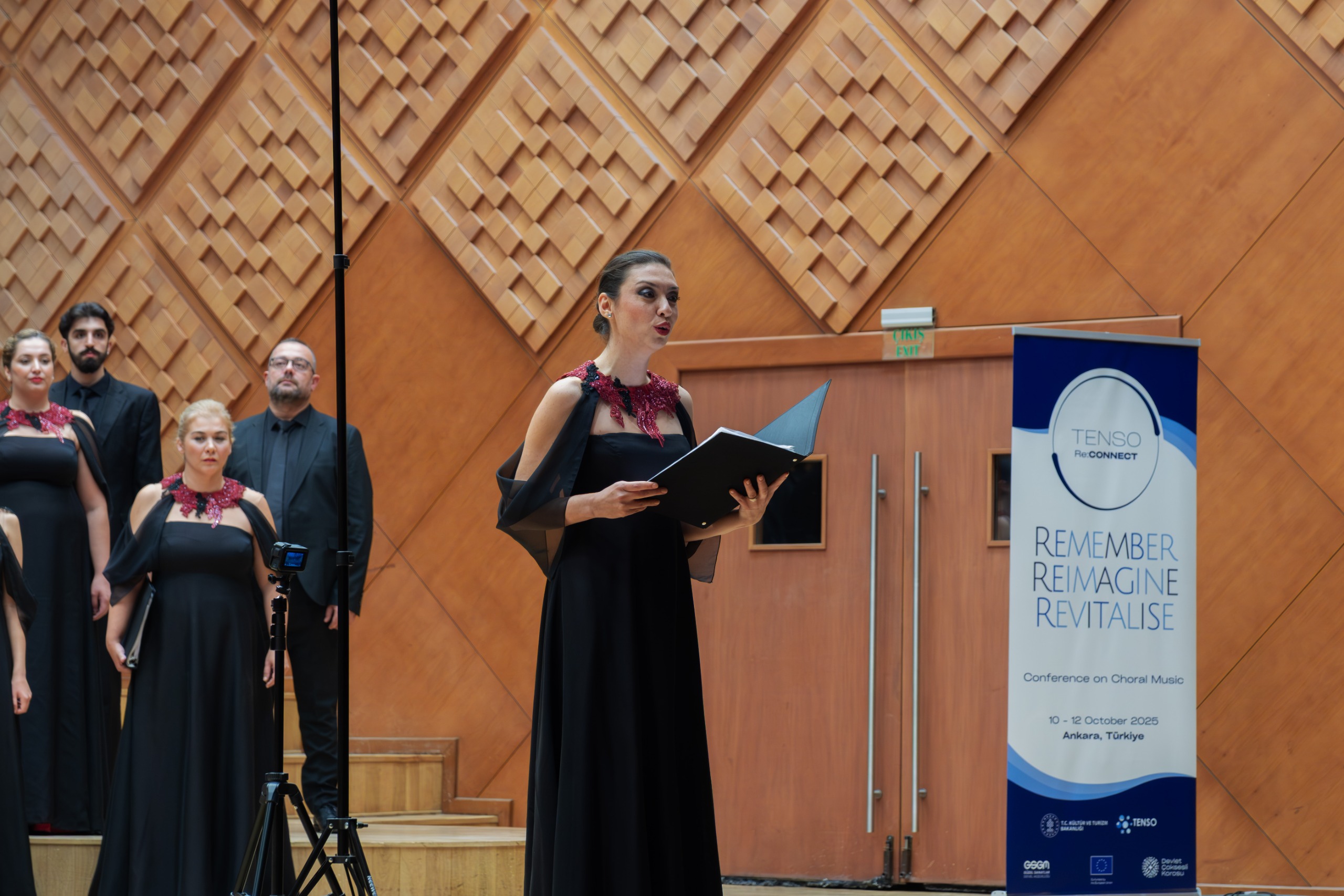 Bursa Çoksesli Korosu, Ankara’da sahne aldı