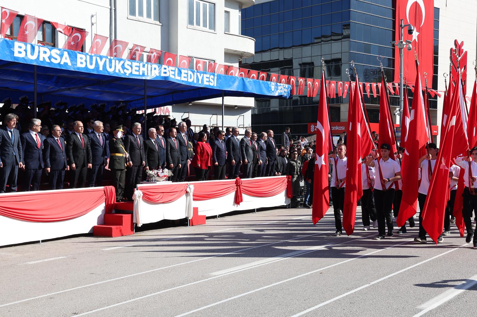 Bursa’da Cumhuriyet Bayramı coşkusu