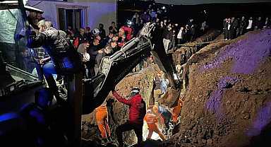 Bursa'da göçük altında kalan 2 kardeş hayatını kaybetti