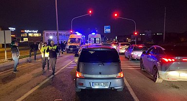 Bursa'da 3 otomobilin karıştığı zincirleme kaza: 2'si çocuk 5 yaralı