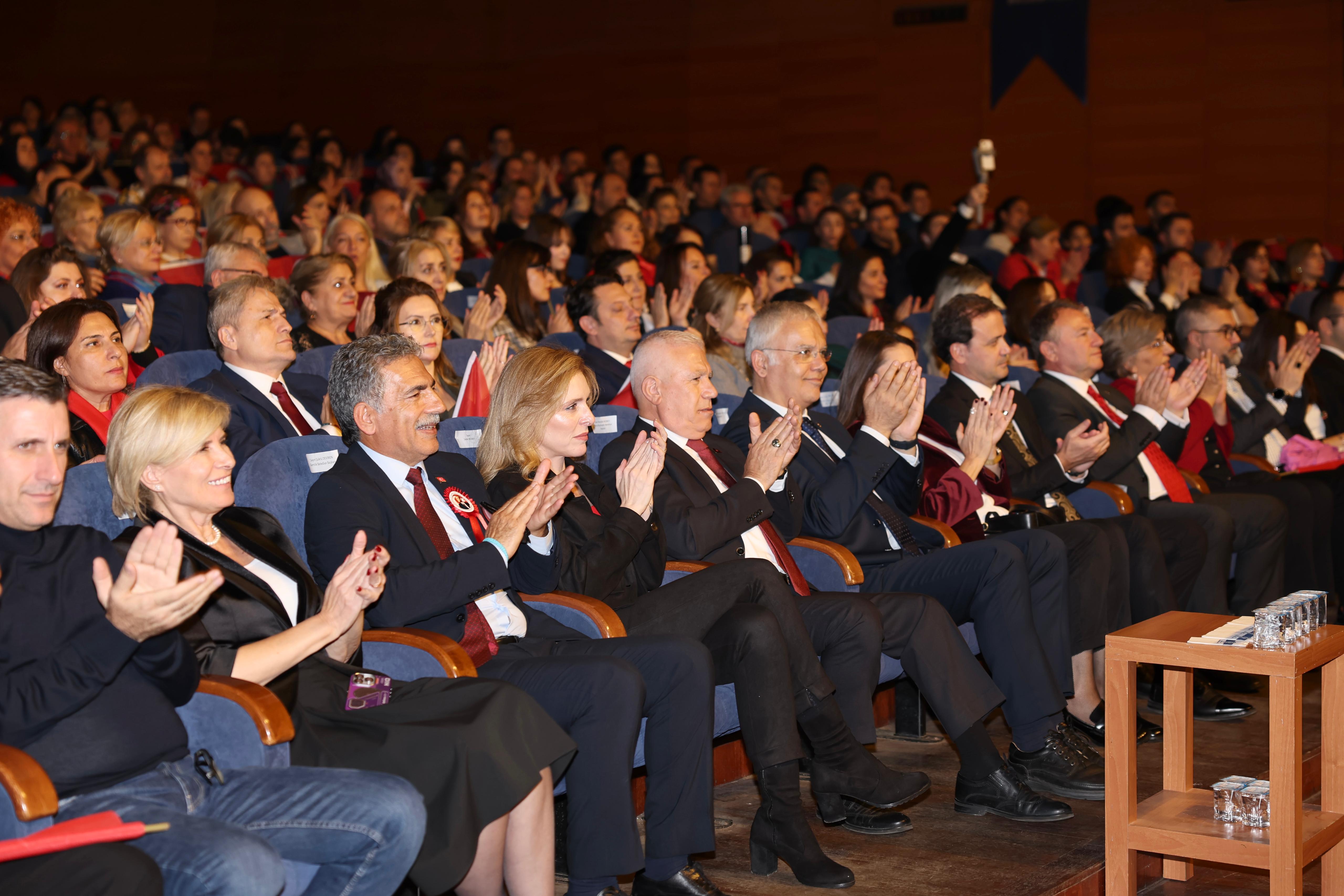 Büyükşehir’den ‘Cumhuriyet Kadınları’ konseri
