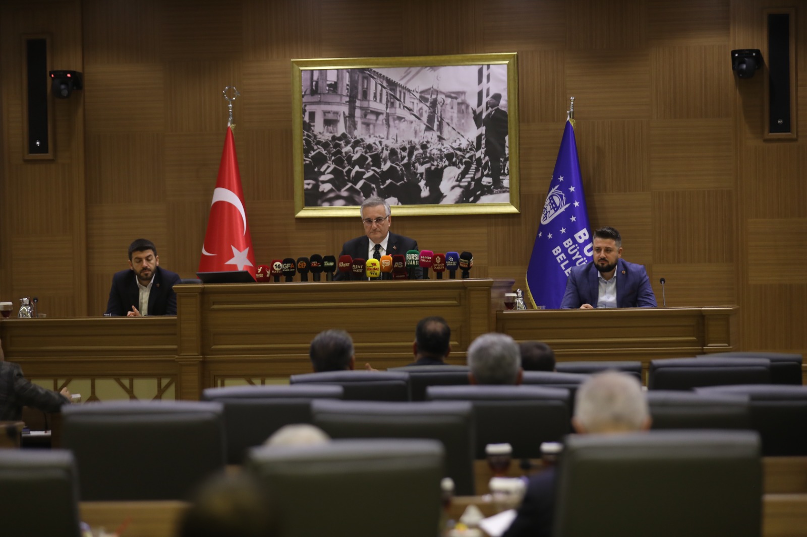 Büyükşehir’den tüm ilçelere asfalt desteği