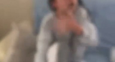 Camide 2 kişiyle ilişkiye girdiğini iddia ettiği kız kardeşine şiddet uygulayıp, üzerine kaynar su döktü