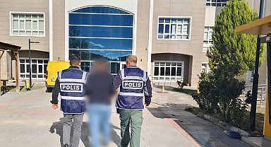 Camını kırıp girdiği markette yiyip içen şüpheli tutuklandı