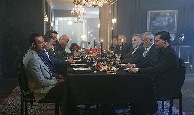 Çarşambanın vazgeçilmezi Eşref Rüya