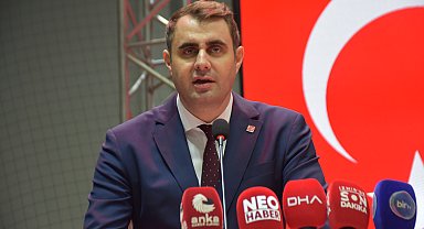 CHP İzmir İl Kongresi sona erdi: Çağatay Güç, yeni il başkanı seçildi