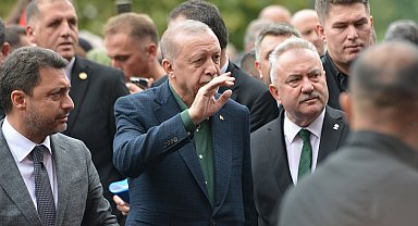 Cumhurbaşkanı Erdoğan, cuma namazını memleketinde kıldı