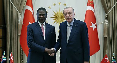 Cumhurbaşkanı Erdoğan, Güney Afrika Cumhurbaşkanı Yardımcısı Mashatile'yi kabul etti