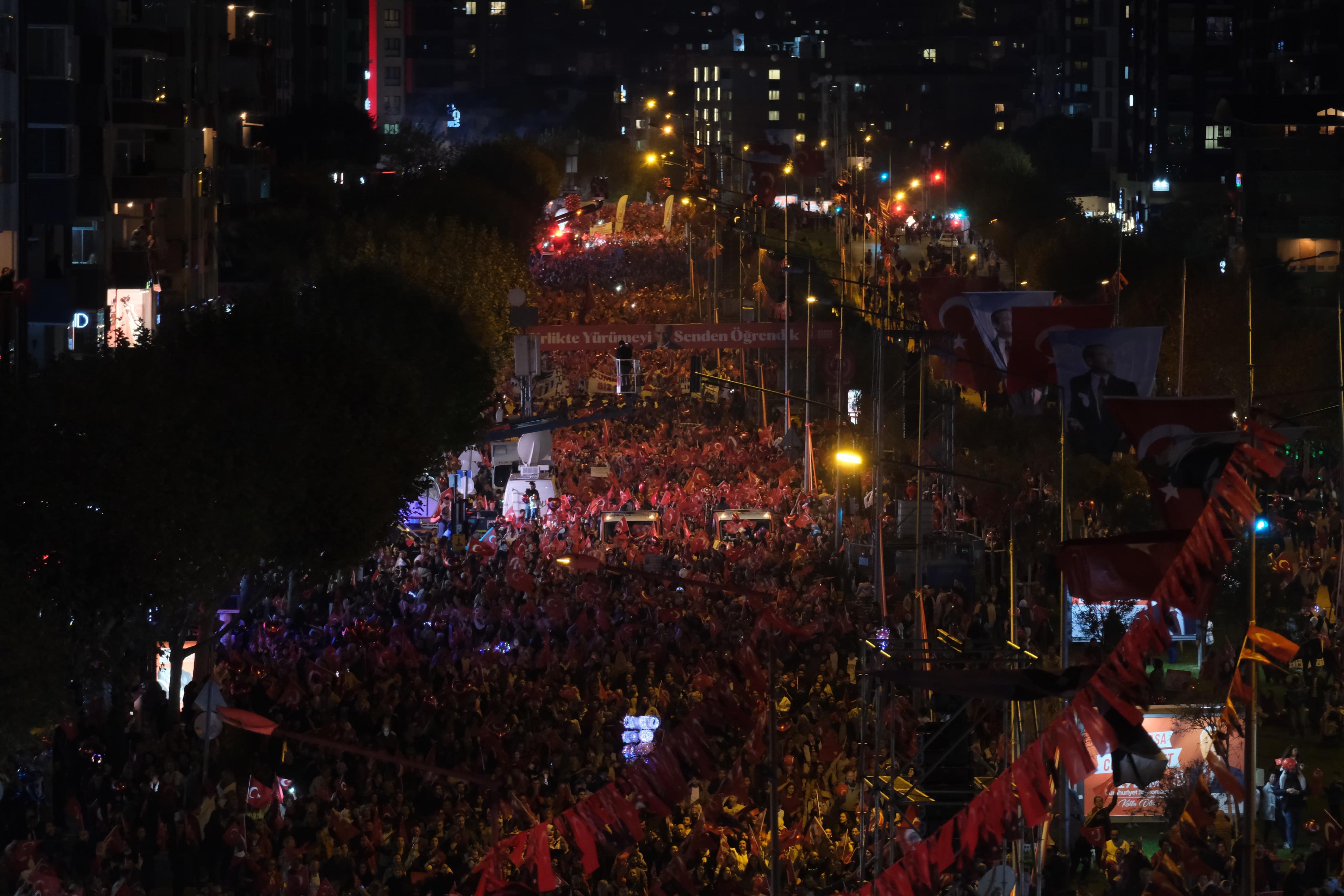 Cumhuriyet coşkusu, Bursa’yı sarıyor