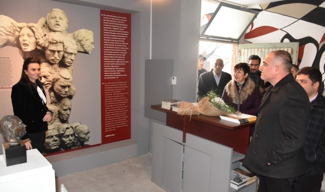 Cumhuriyet heykellerinin dünyaca ünlü sanatçısı Tankut Öktem anılıyor