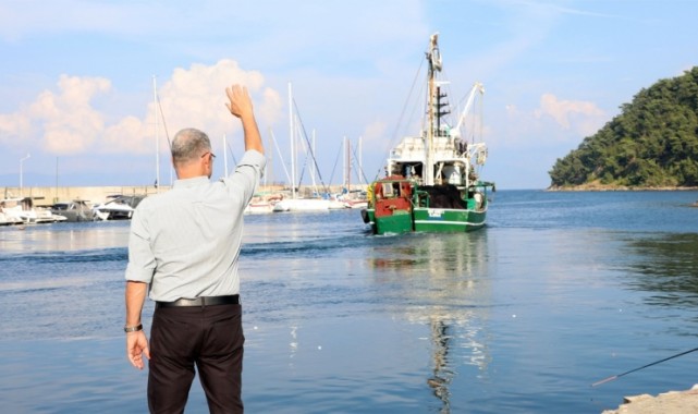 Dalgıç’tan Av Yasağı Sonrası Çağrı: “sağlıklı Balıklar Yemek İçin Denizlerimiz Temiz Olmalı”