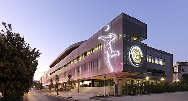 Eczacıbaşı Spor Kulübü yeni salonunu törenle açtı